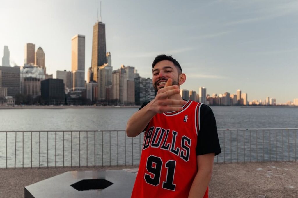 Hamdi Announces Move To Chicago With Four-Date Residency At Cermak Hall